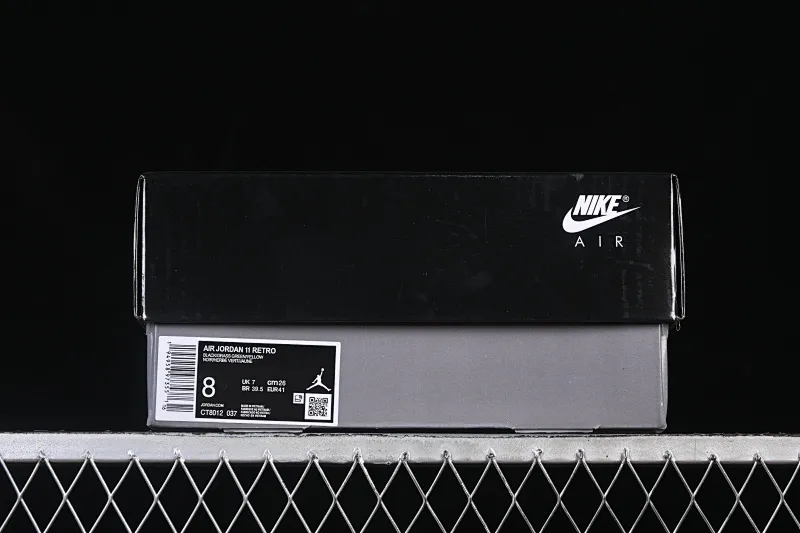 All categories Air Jordan Jordan series basketball shoes Air Jordan 11 Air Jordan 11 Retro "Green Black" AJ11 Joe 11 black and green CT8012-037